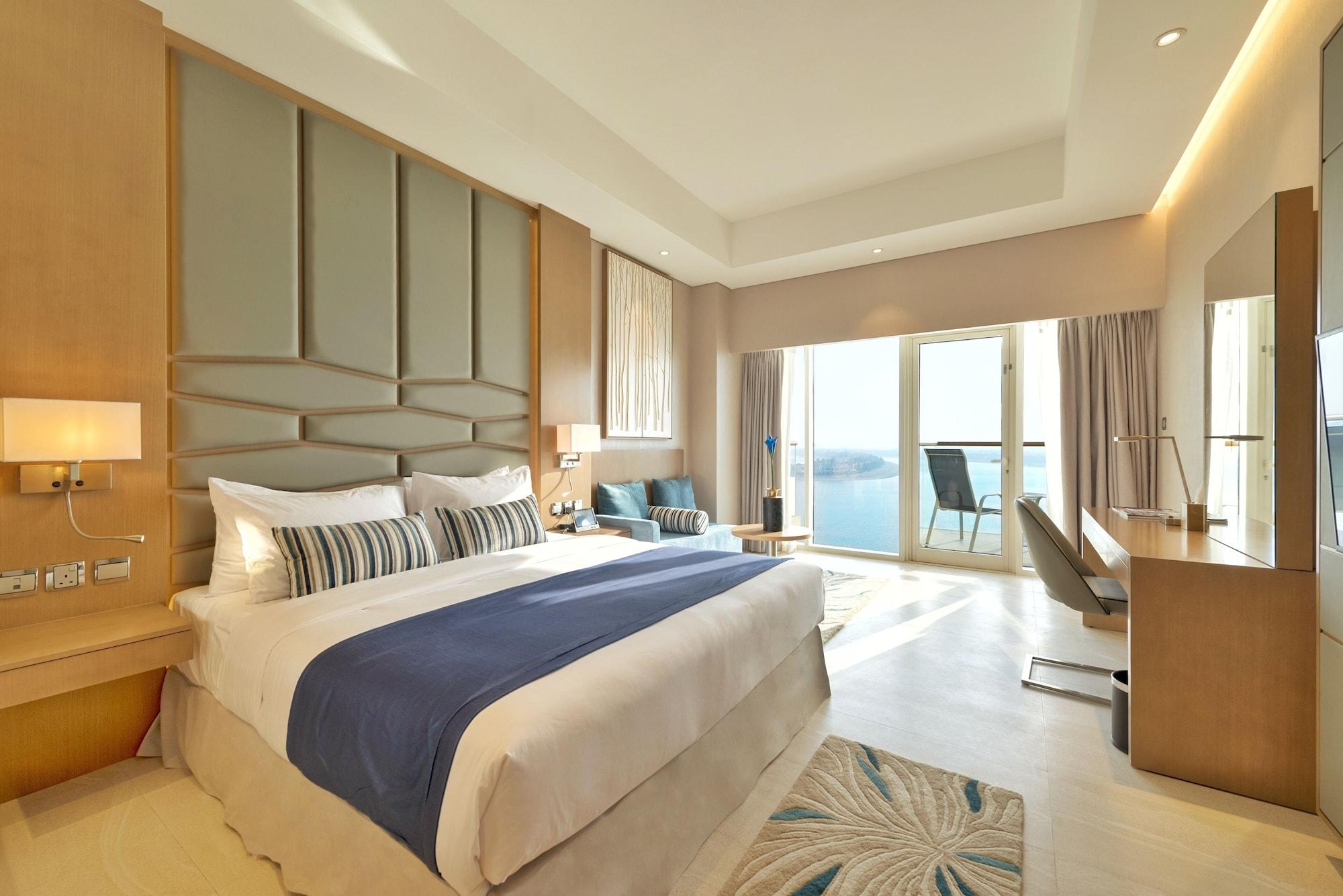 Royal And The Palm Resort 5*