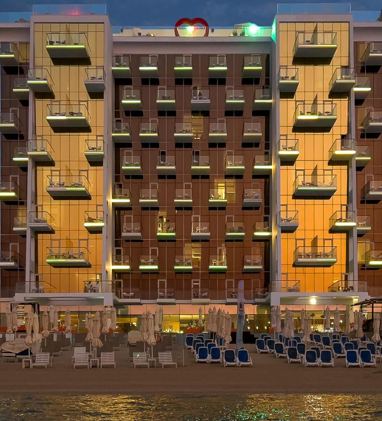 Royal And The Palm