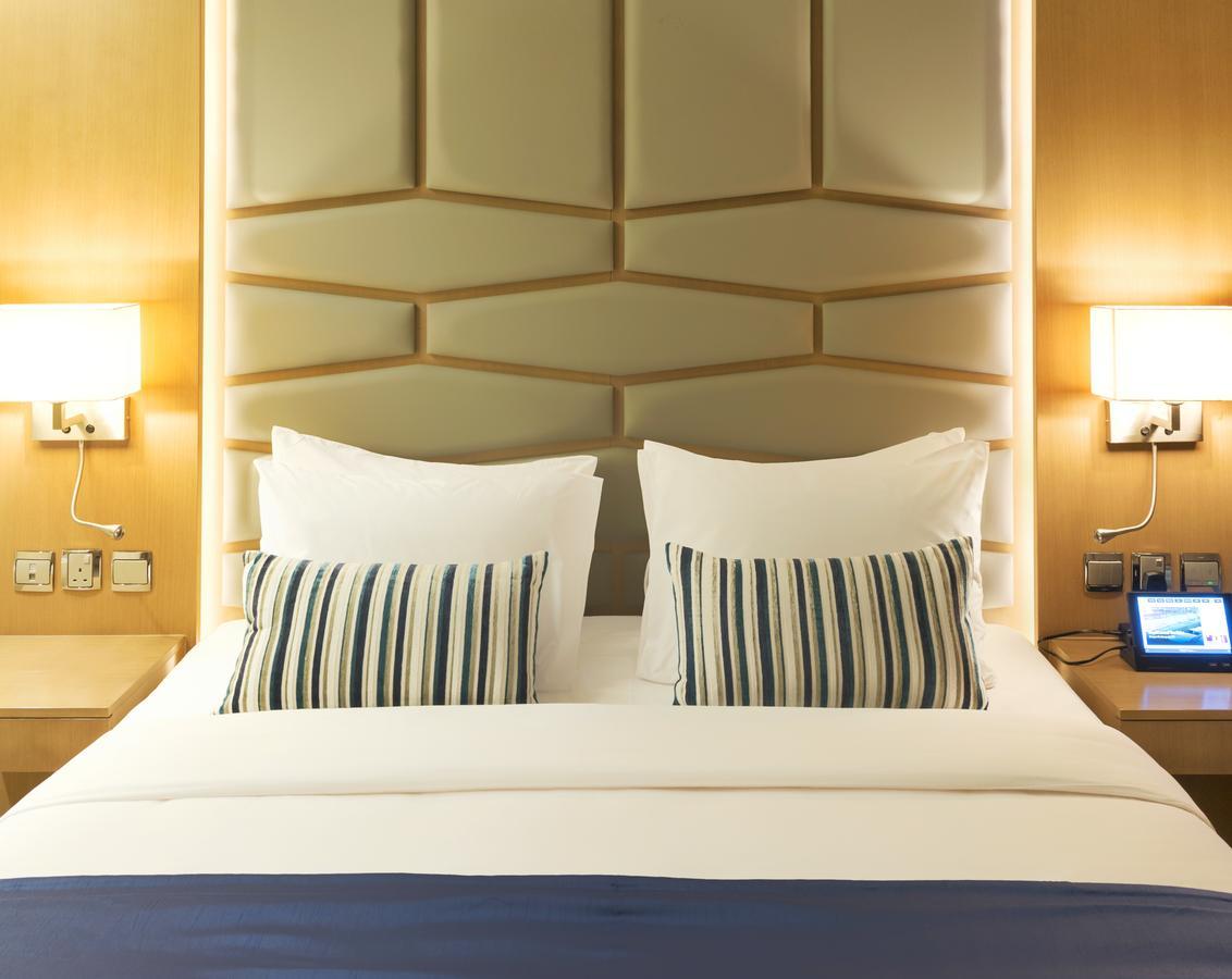 Resort Royal And The Palm